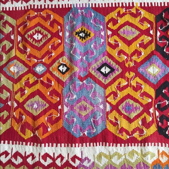 Kilim Wool Rug - Picture 7 of 8